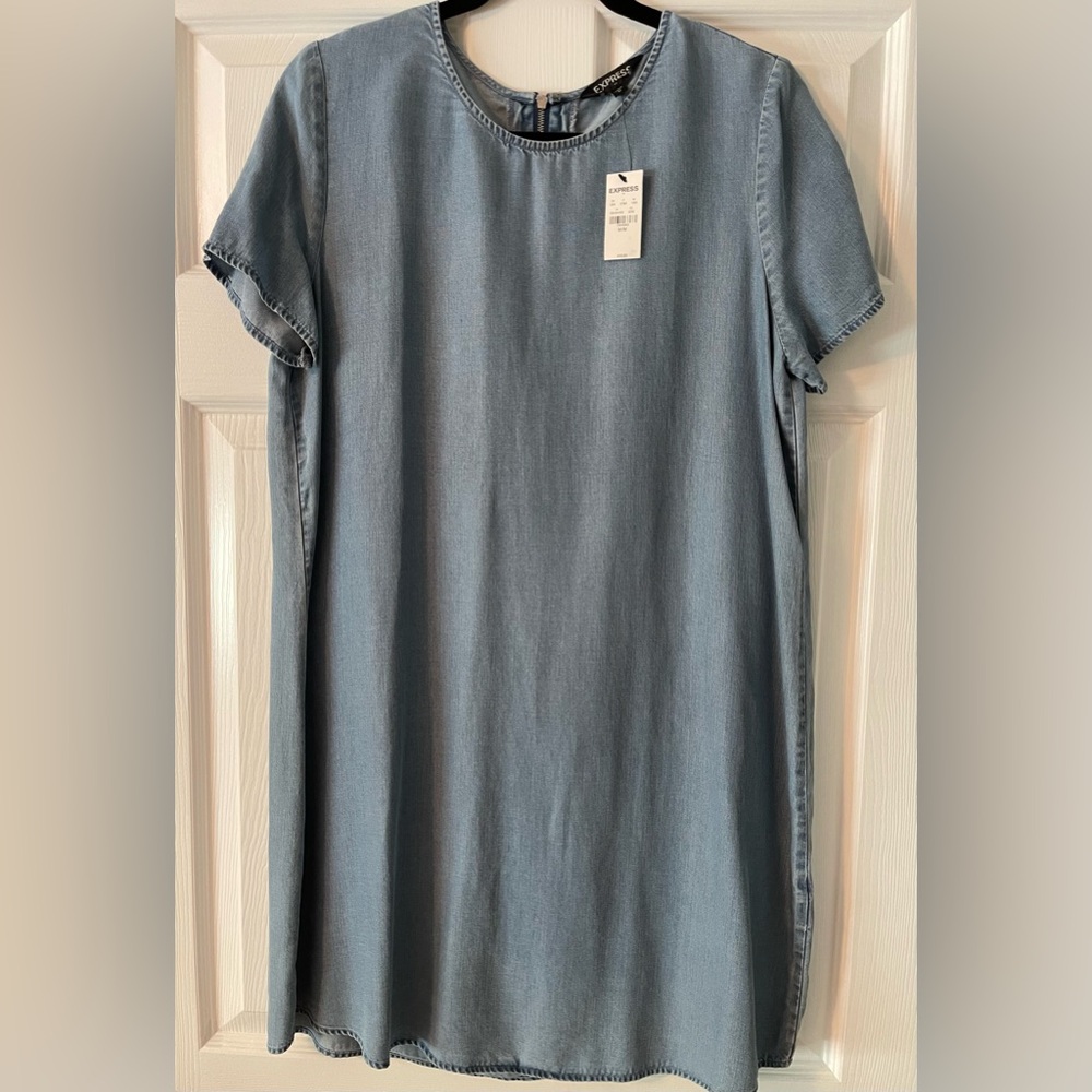 Express Women’s Lyocell Denim Blue Short Sleeve Dress Sz. Medium NWT